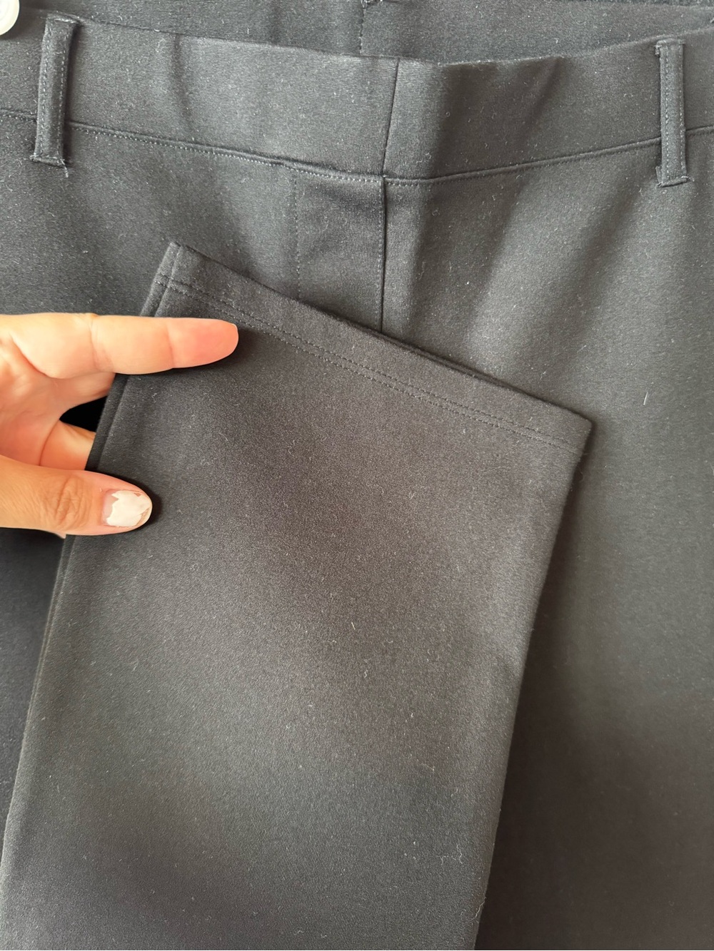 Quince Women’s Black Ultra-Stretch Ponte Straight Leg Pants Size Medium - Picture 4 of 8
